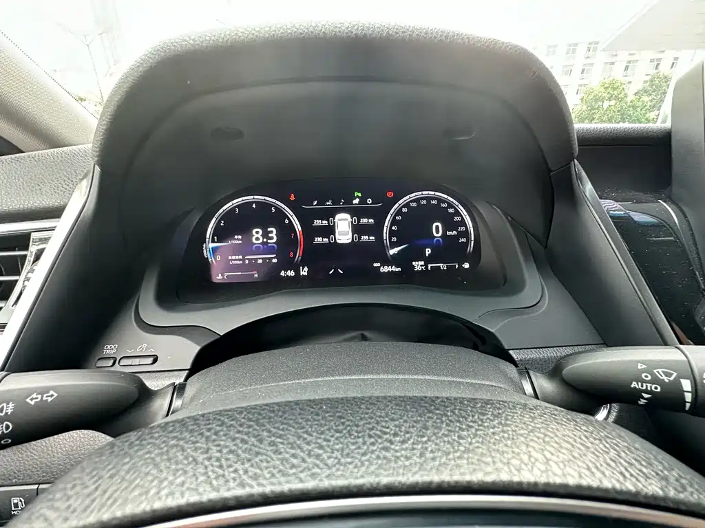 Toyota Camry 2022 — фото 10