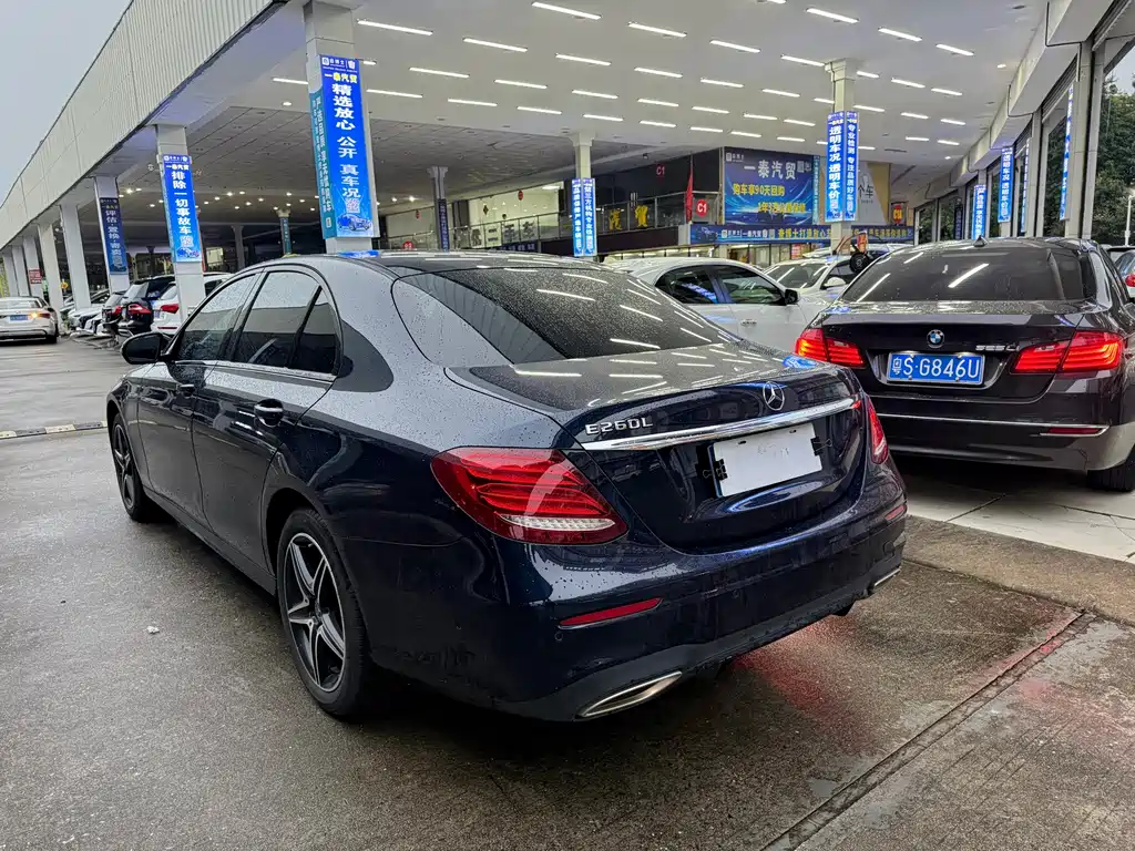 Mercedes-Benz E-Class 2020 — фото 10