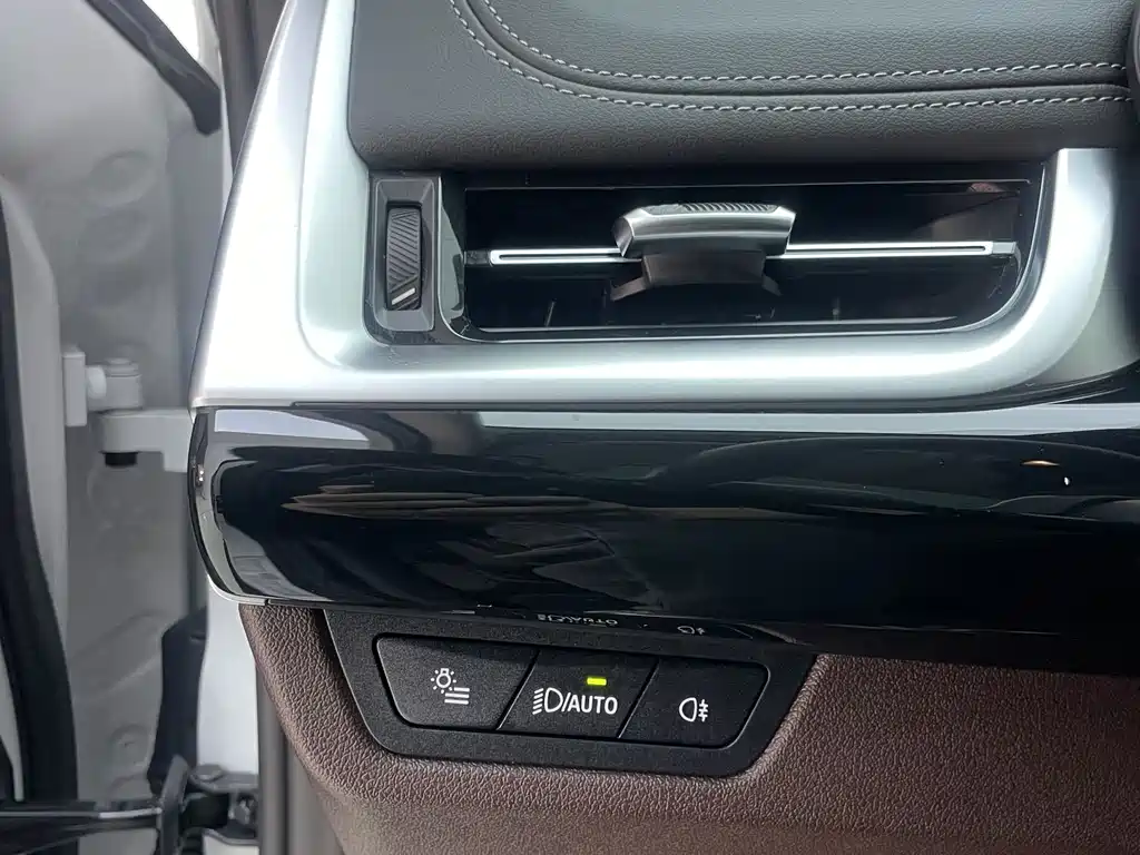 BMW X1 2023 — фото 17