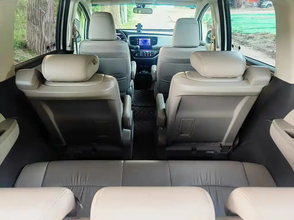 Honda Odyssey 2016 — фото 19
