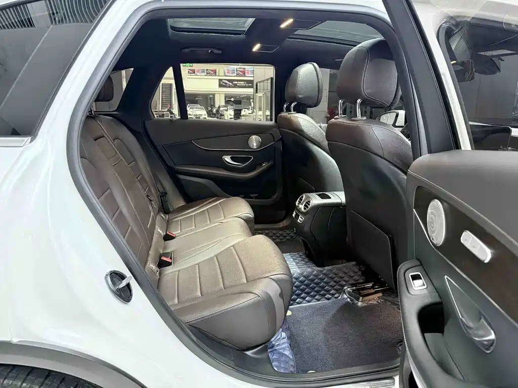 Mercedes-Benz GLC 2021 — фото 15