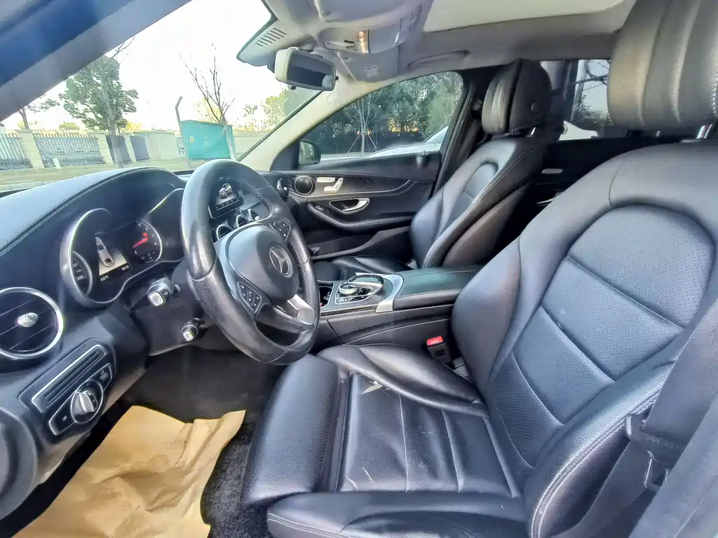 Mercedes-Benz C-Class 2018 — фото 10
