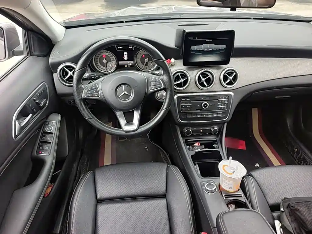 Mercedes-Benz GLA 2017 — фото 11