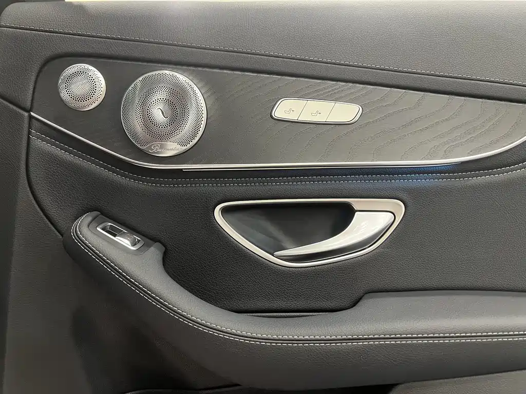Mercedes-Benz C-Class 2017 — фото 19