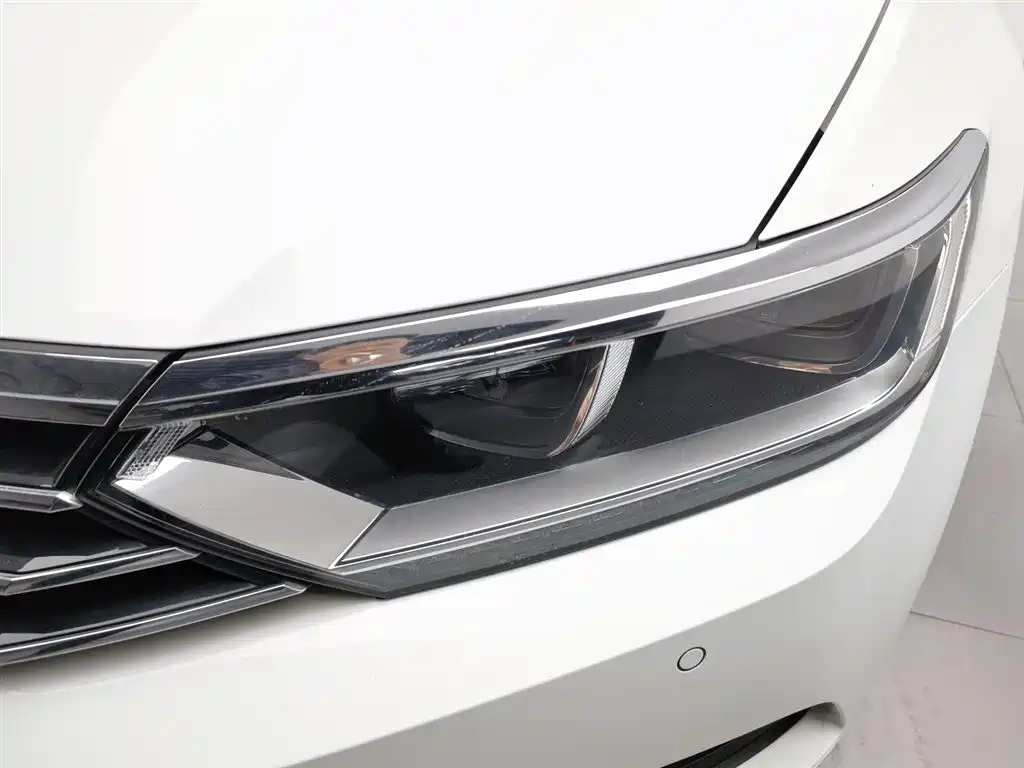 Volkswagen Viloran 2016