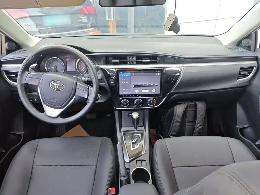 Toyota Corolla 2016 — фото 10