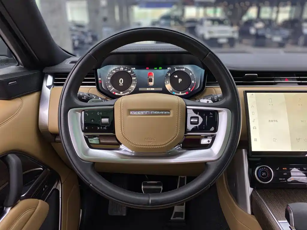 Land Rover Range Rover 2023 — фото 14
