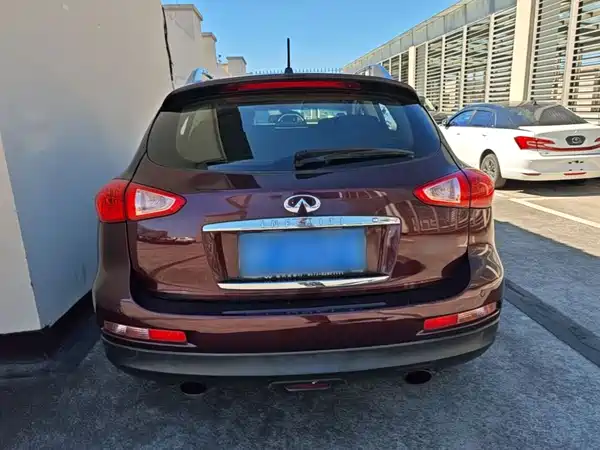 Infiniti QX50 2015