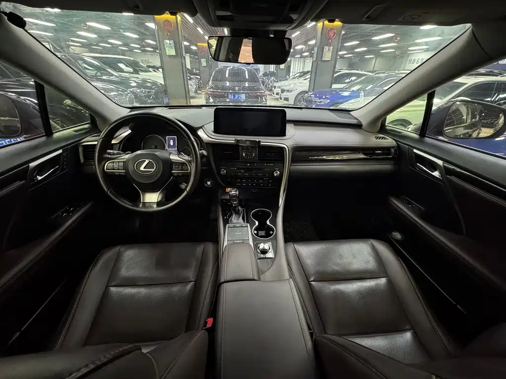Lexus RX 2022