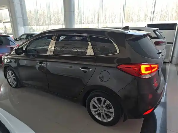 Kia Jiale 2013