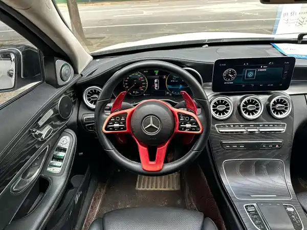 Mercedes-Benz C-Class 2019