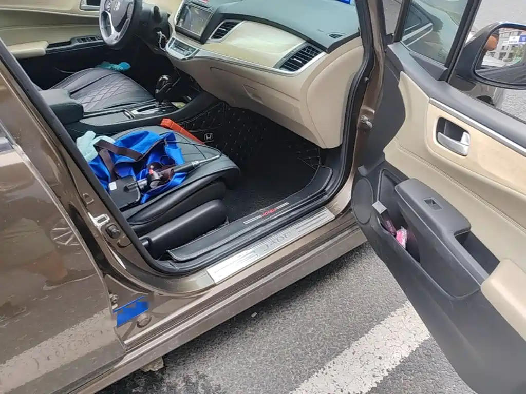 Honda Jade 2015 — фото 18