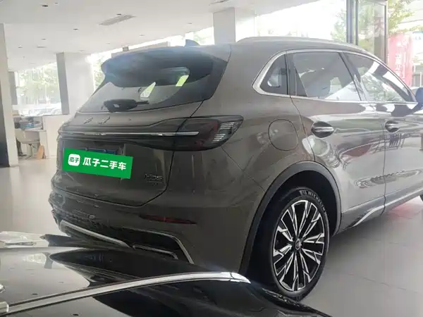 Hongqi HS5 2025
