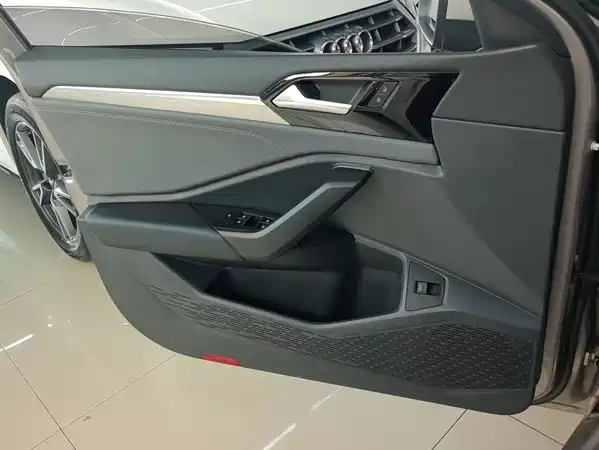 Volkswagen Sagitar 2022