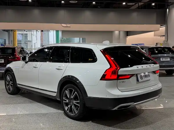 Volvo V90 2017