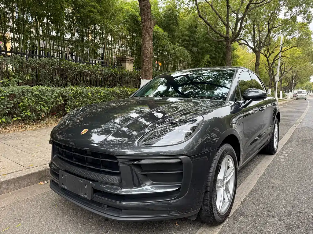 Porsche Macan 2023 — фото 1