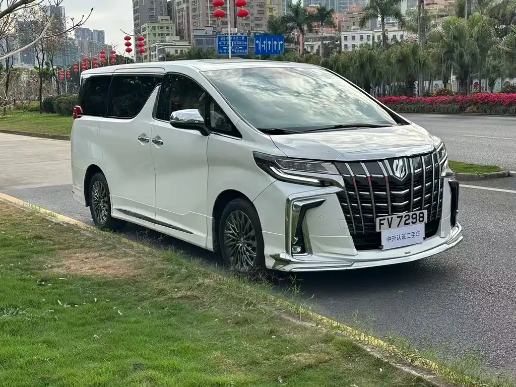 Toyota Alphard 2018 — фото 3