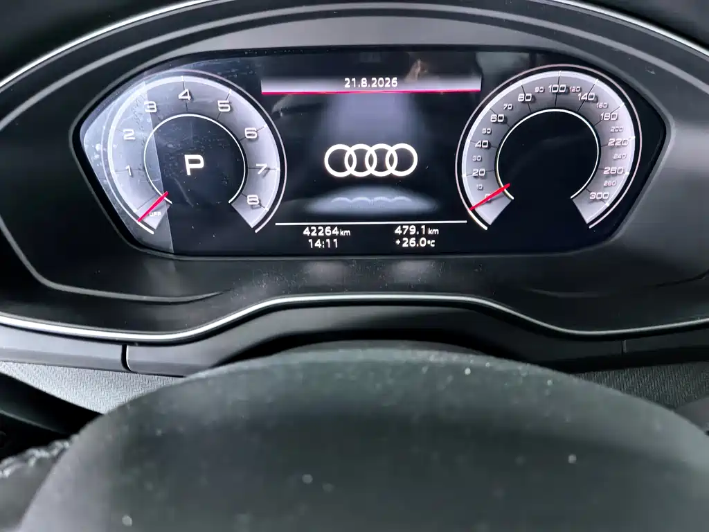 Audi Q5L 2022 — фото 8