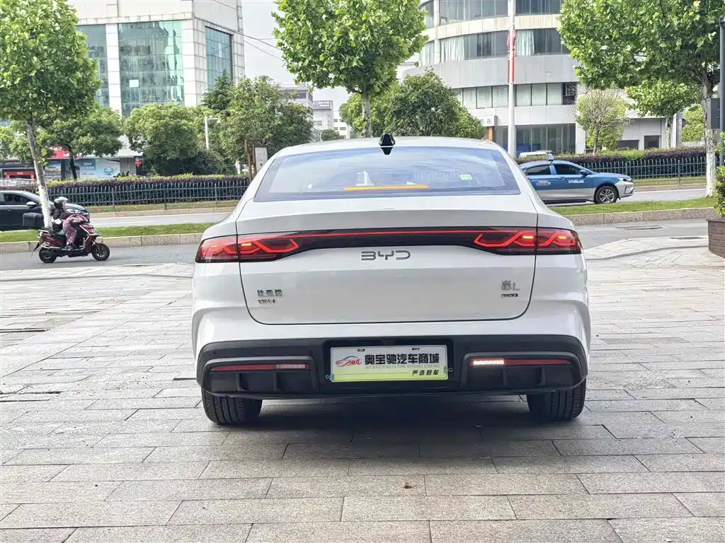 BYD Qin L 2025 — фото 8