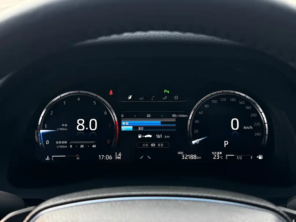 Toyota Camry 2021 — фото 18