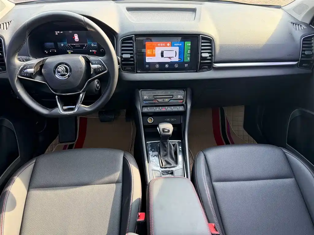Skoda Karoq 2022 — фото 10
