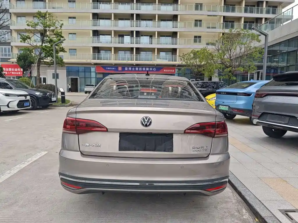 Volkswagen Bora 2023