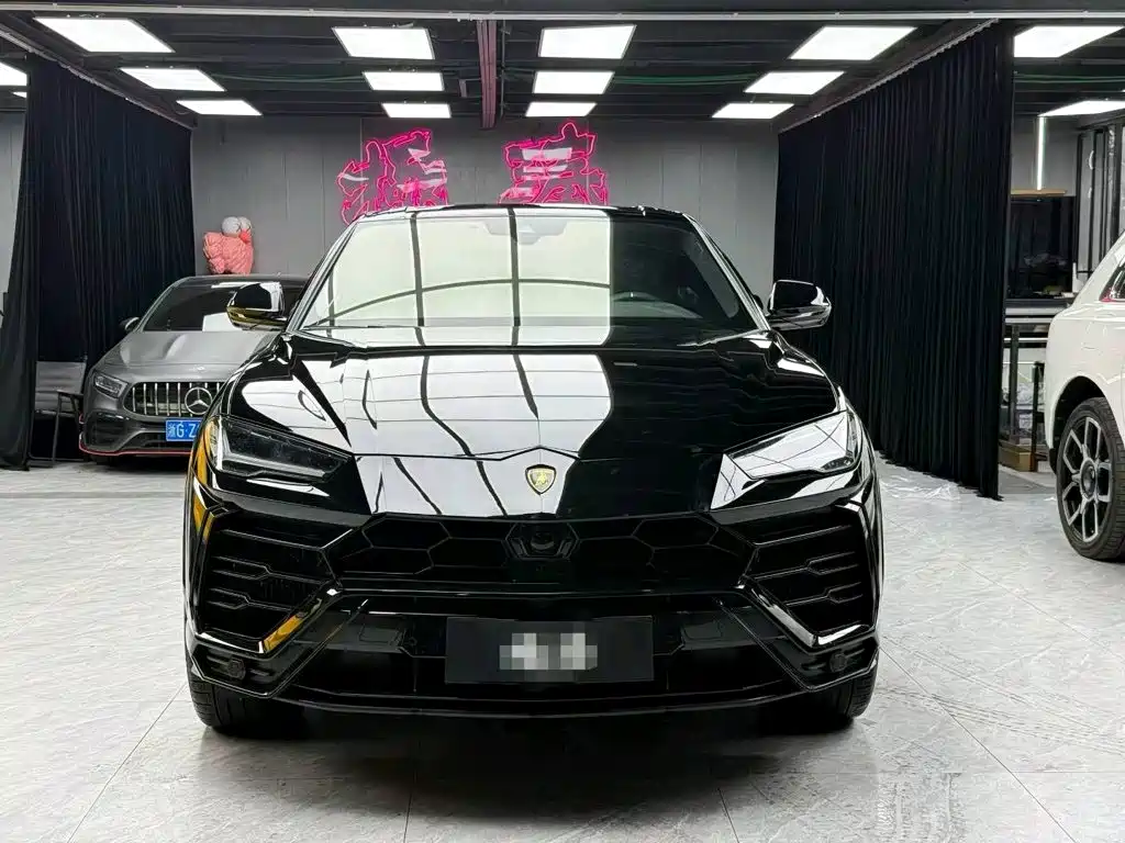 Lamborghini Urus 2021 — фото 2