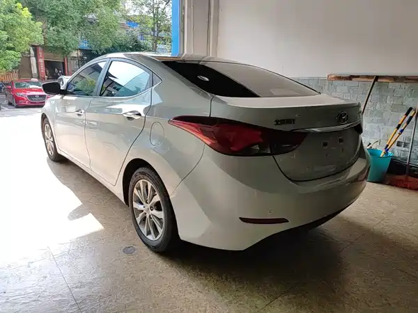 Hyundai Elantra Langdong 2017