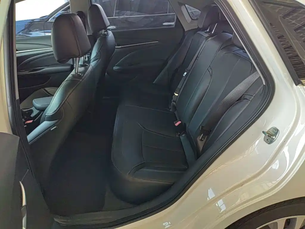 Buick Excelle 2019 — фото 17