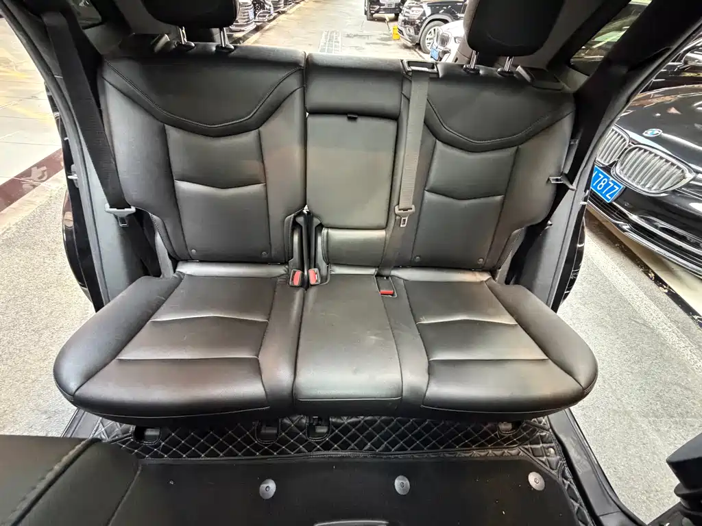 Cadillac XT5 2022 — фото 19