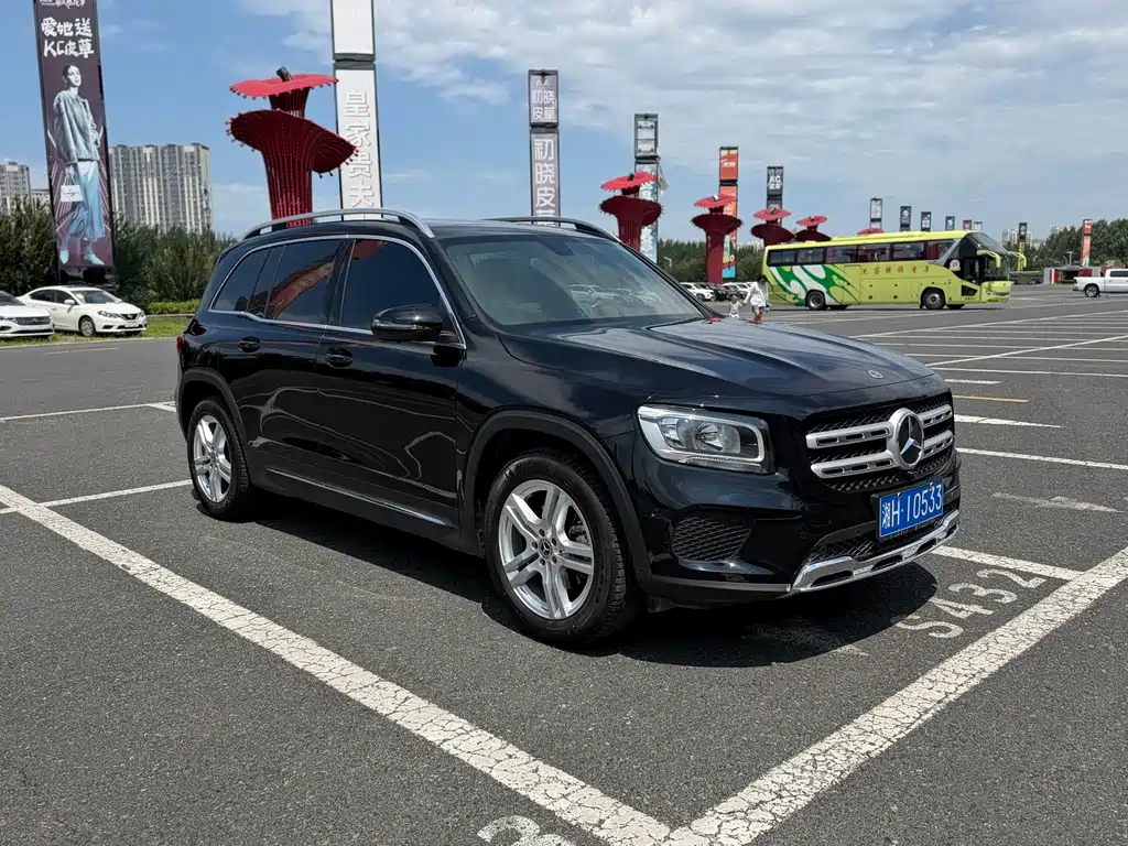 Mercedes-Benz GLB 2021