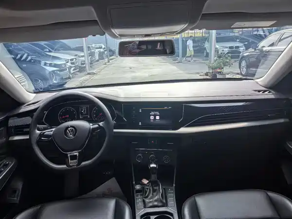 Volkswagen Passat 2021