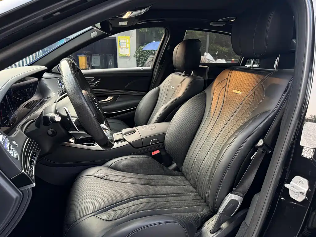Mercedes-Benz S-Class AMG 2018 — фото 15
