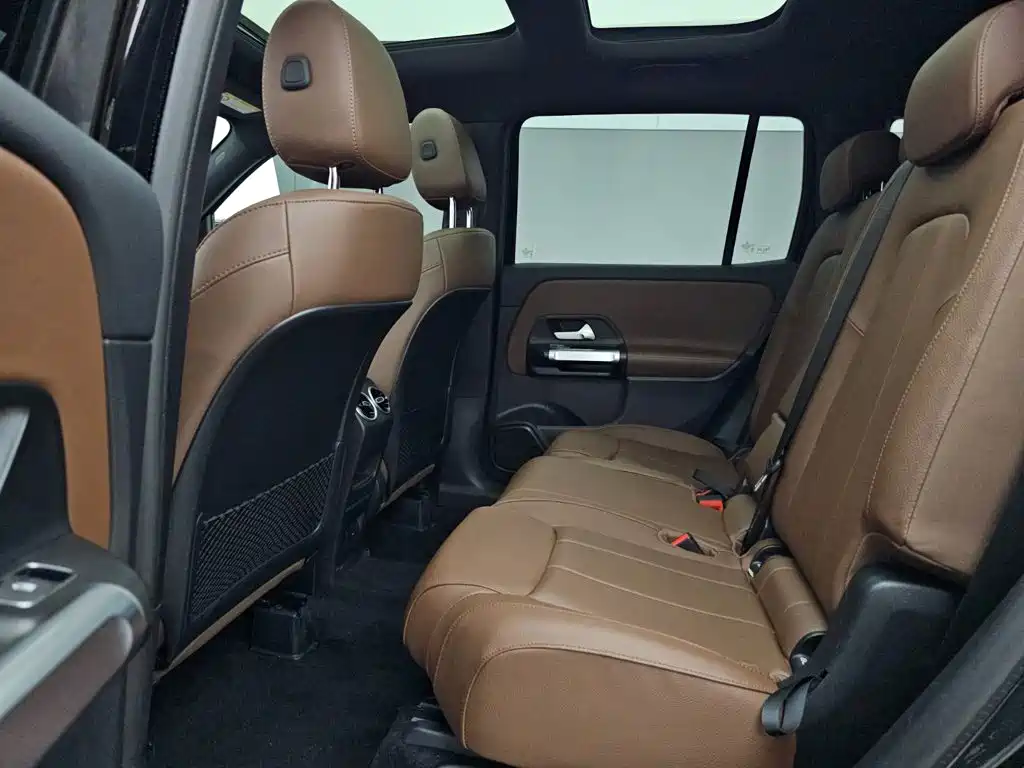 Mercedes-Benz GLB 2023 — фото 12