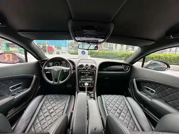 Bentley Continental 2018