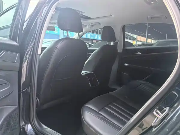 Volkswagen Passat 2021