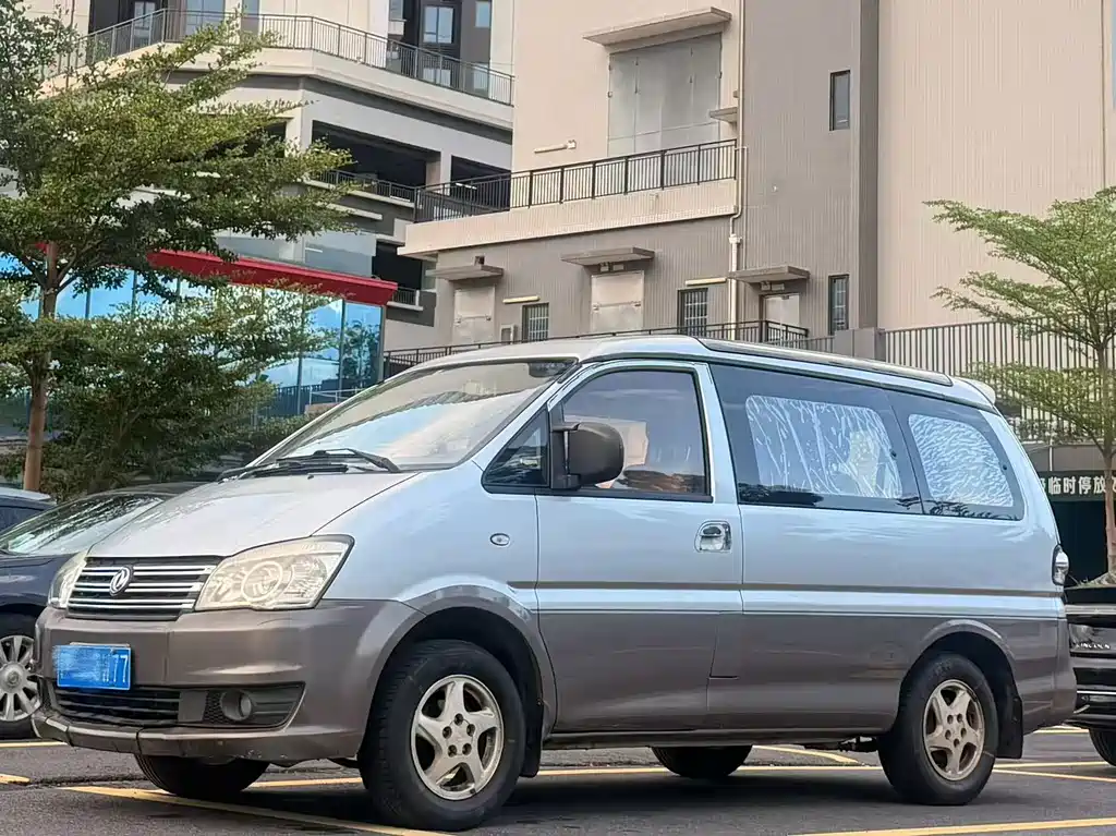 Dongfeng Lingzhi 2015 — фото 1