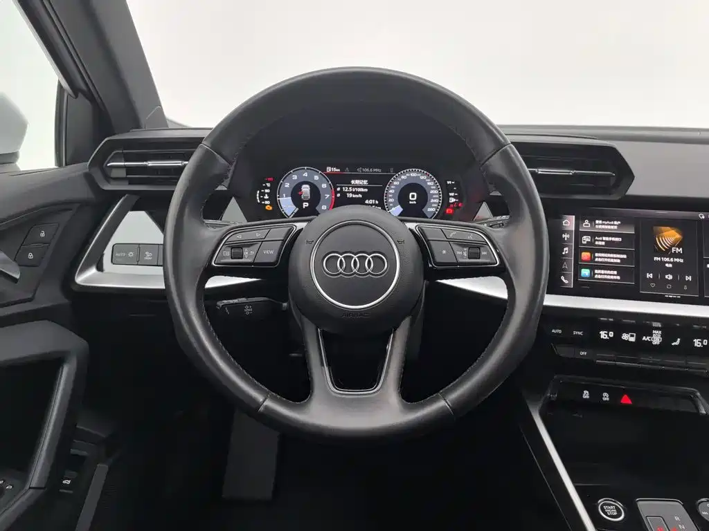 Audi A3 2022 — фото 11