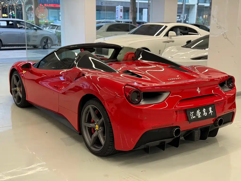 Ferrari 488 2015 — фото 11