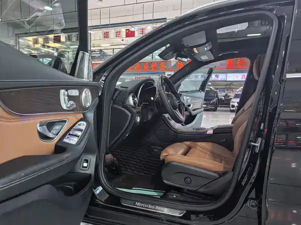 Mercedes-Benz GLC 2019