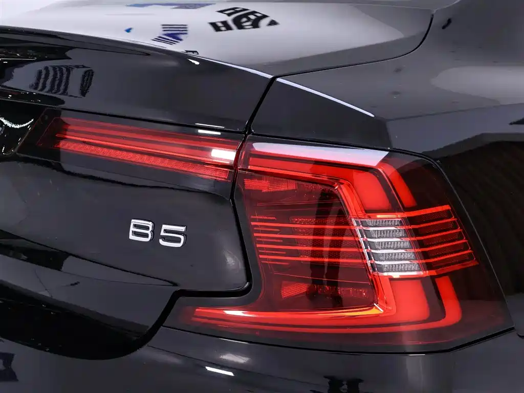 Volvo S90 2022 — фото 9