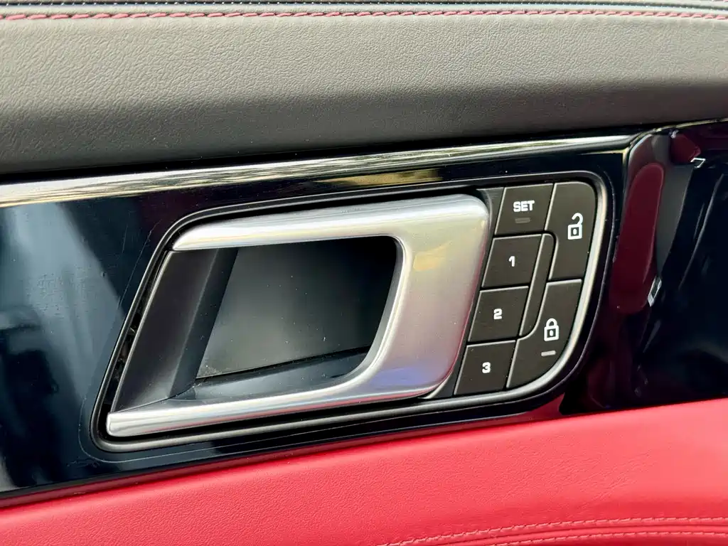 Porsche Panamera 2023 — фото 12