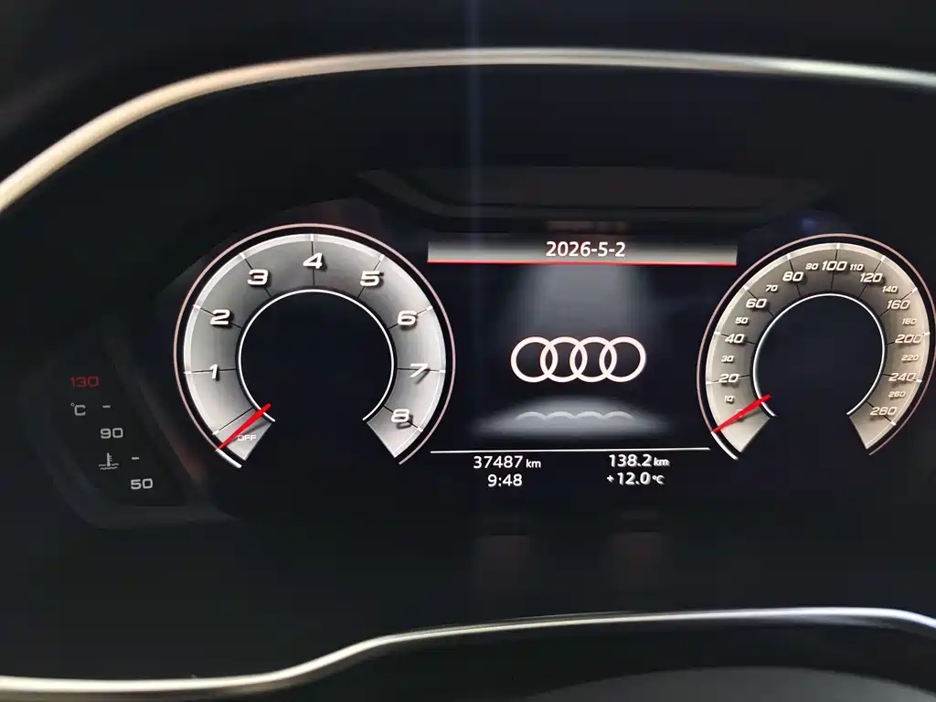 Audi Q3 Sportback 2023 — фото 12
