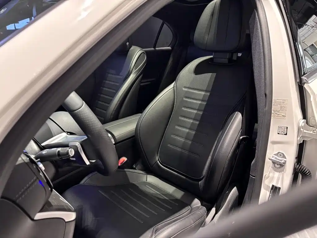 Mercedes-Benz C-Class 2022 — фото 8
