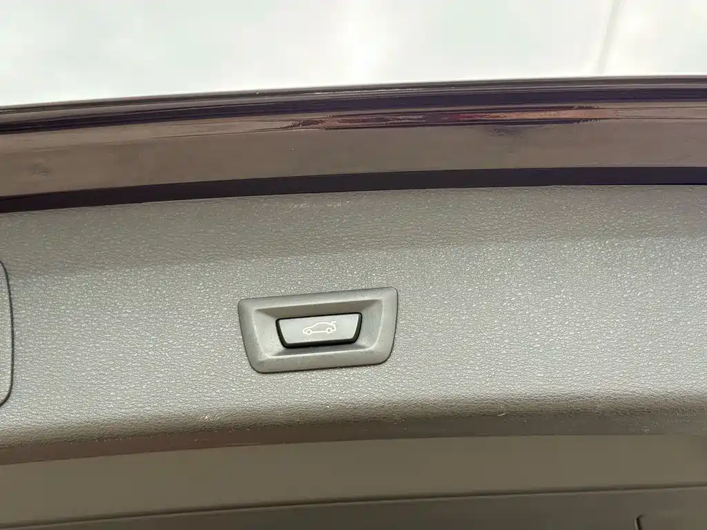 BMW X1 2017 — фото 18