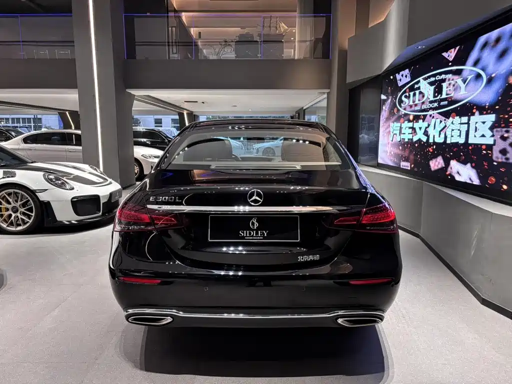 Mercedes-Benz E-Class 2023 — фото 5