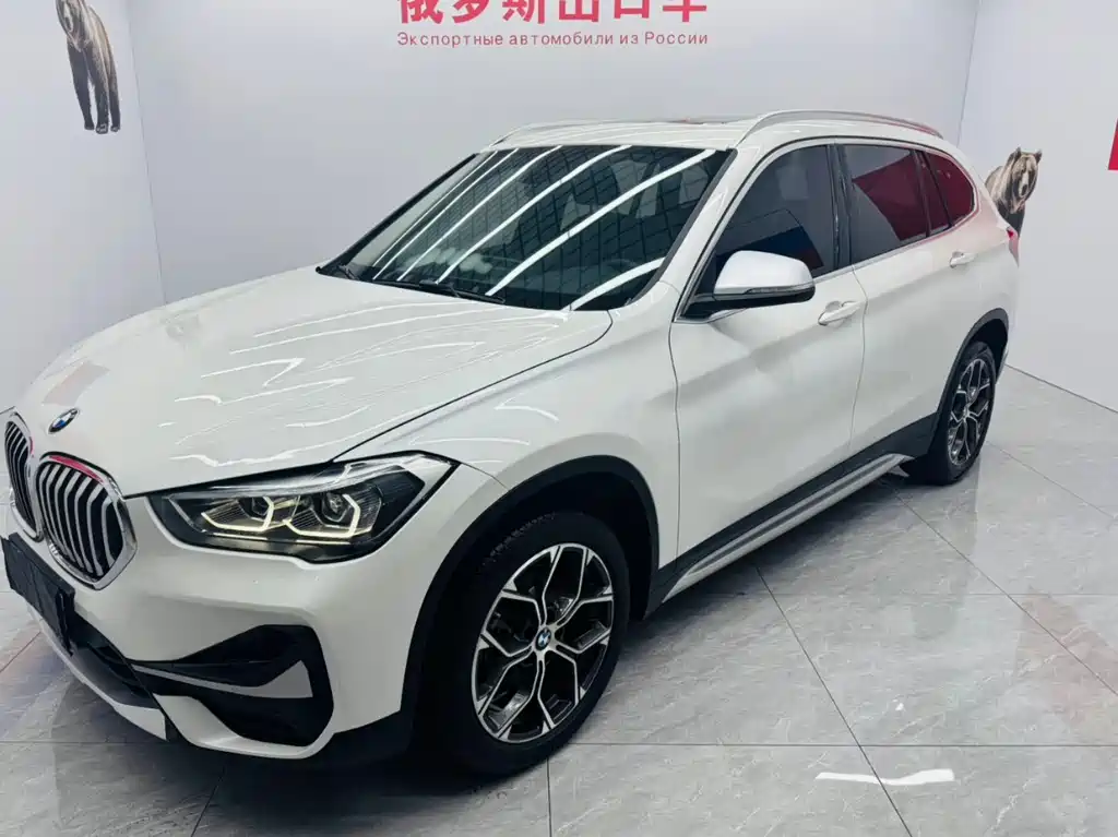 BMW X1 2022 — фото 1