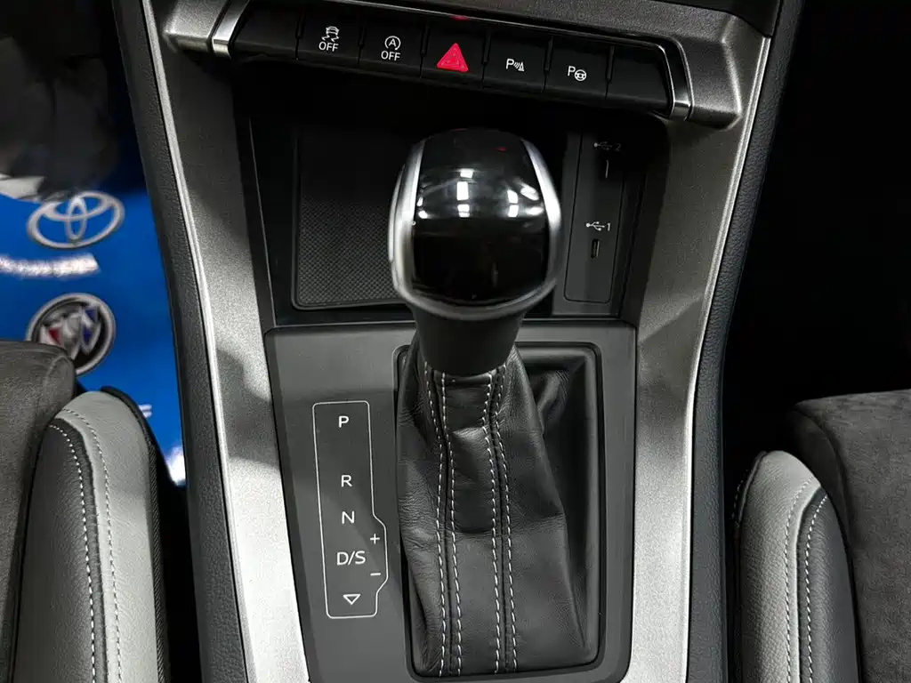 Audi Q3 2022 — фото 15