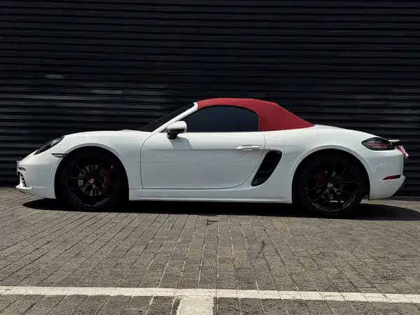 Porsche 718 2025