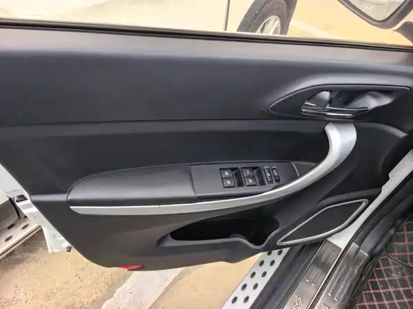 Changan CS35 2015